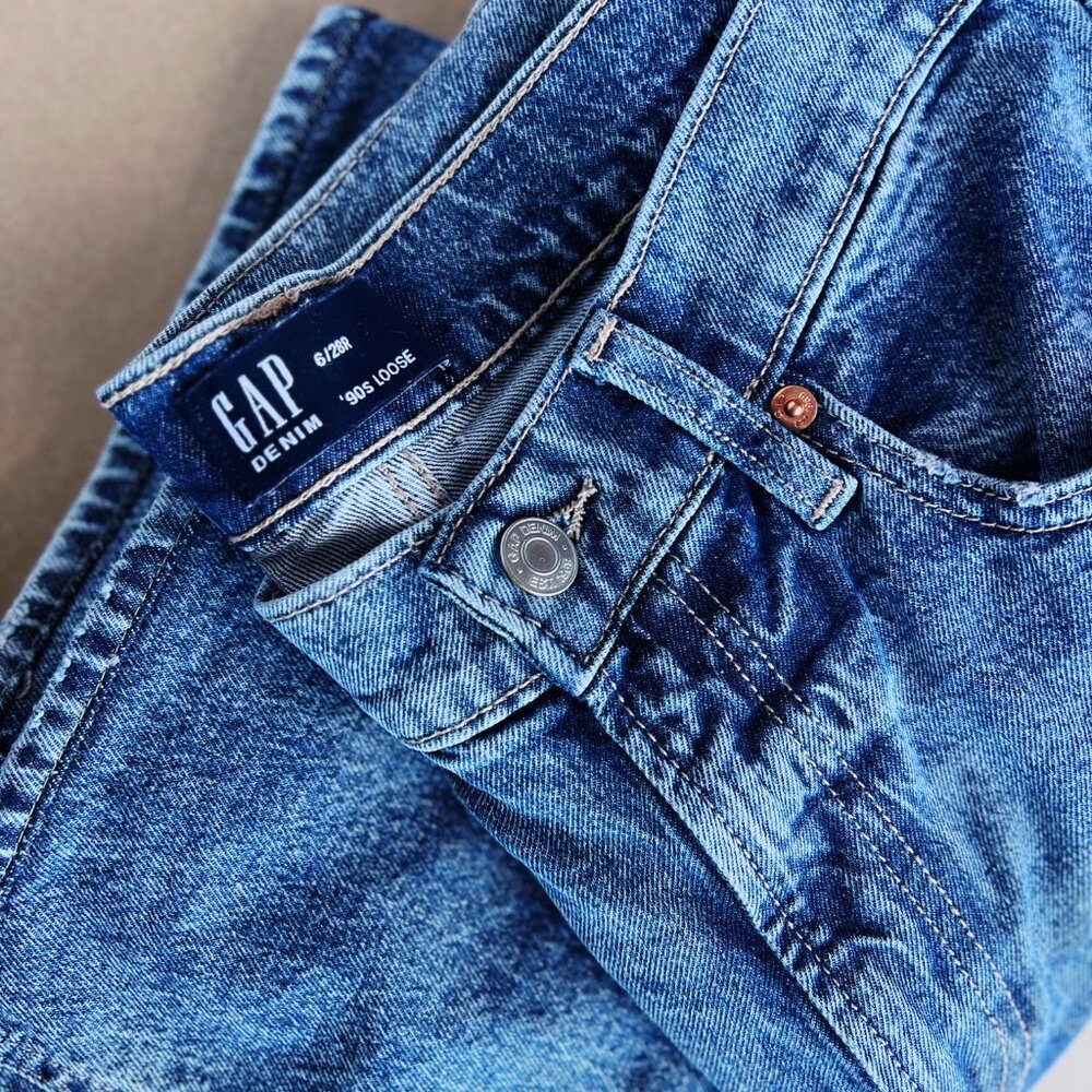 ✨ GAP Denim ’90s Loose Jeans – Like New ✨ - Picture 2 of 4